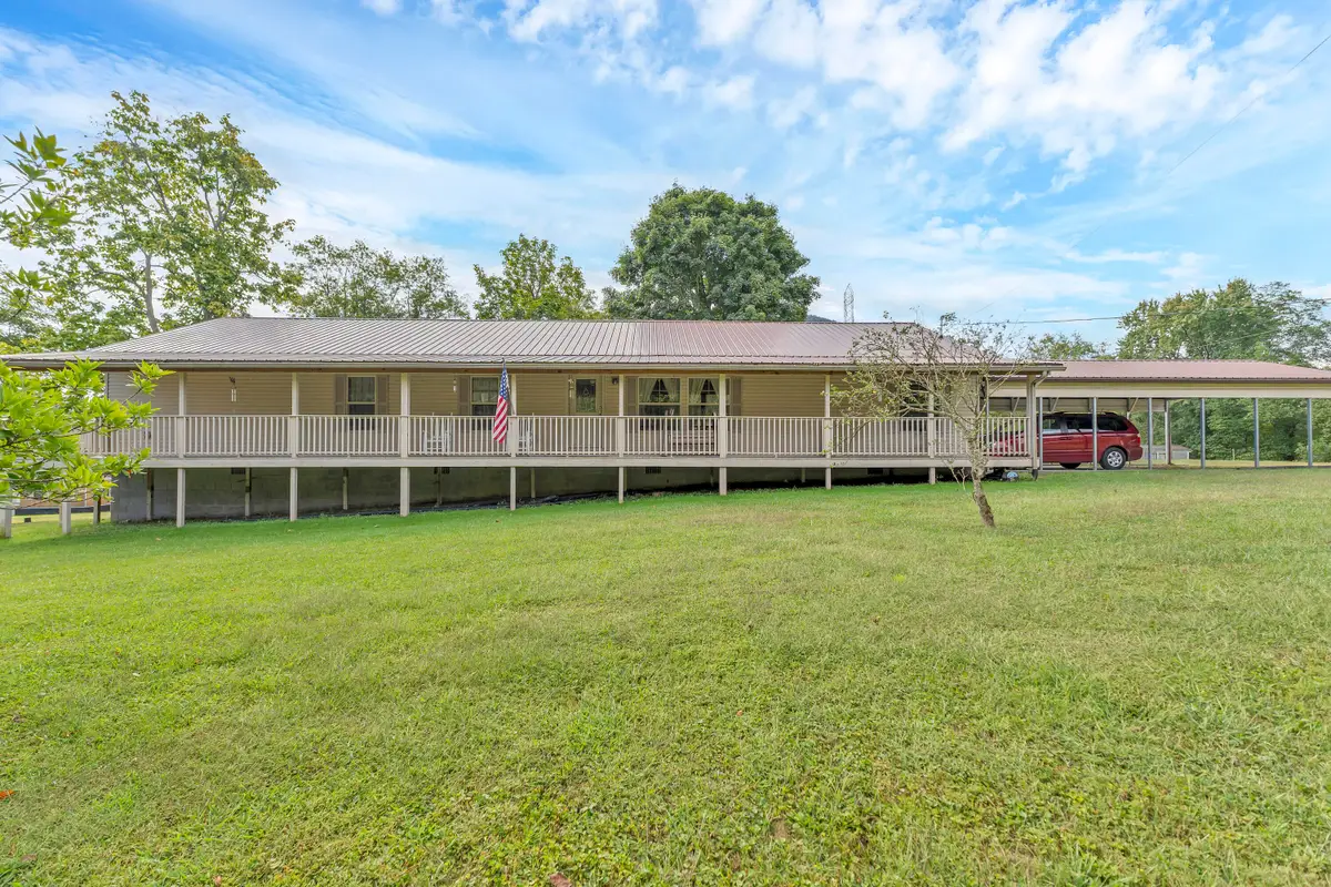 25 River Dr, Alderson, WV 24910 - #1