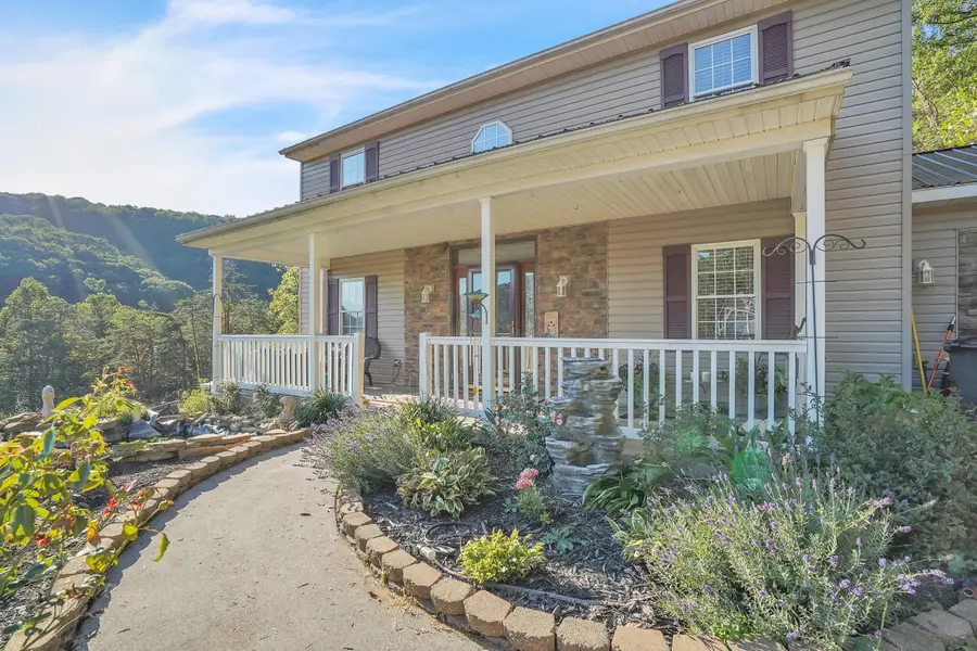 1000 Hungards Creek Rd, Alderson, WV 24910 - #3