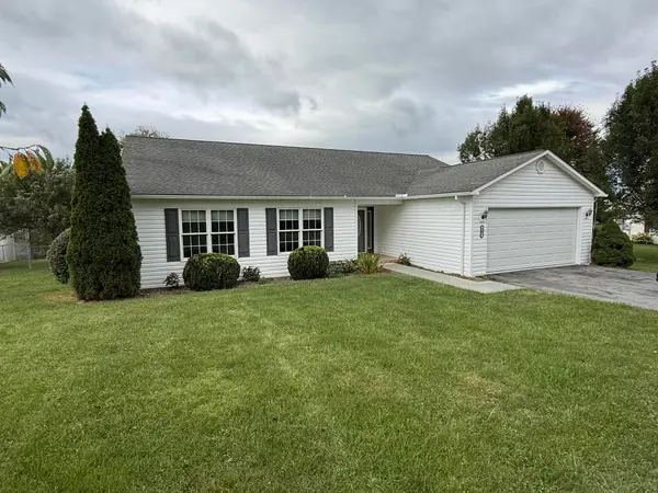 207 E Bailey Rd, Lewisburg, WV 24901