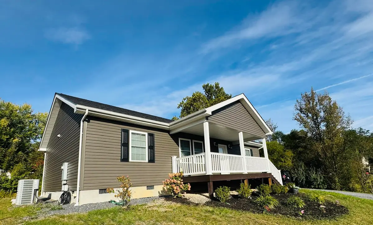 175 Lillians Way, White Sulphur Springs, WV 24986 - #1