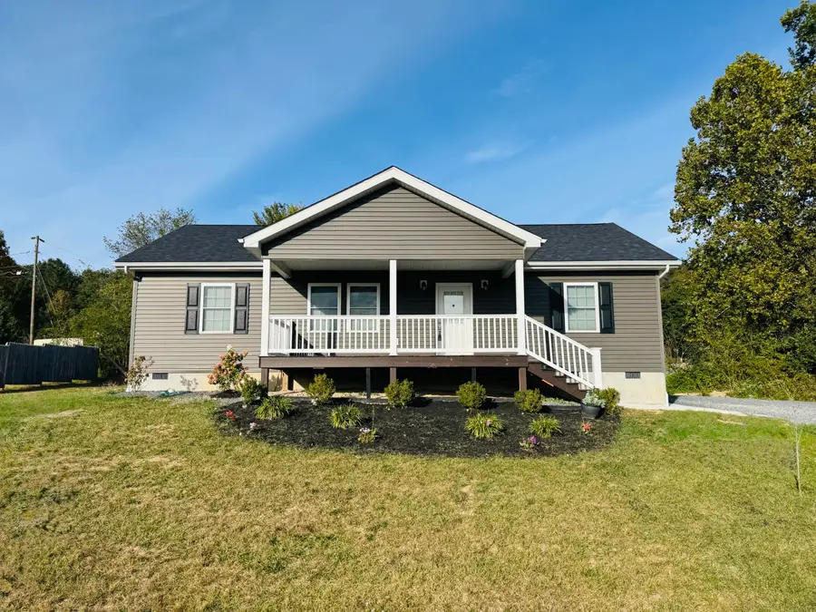 175 Lillians Way, White Sulphur Springs, WV 24986 - #2