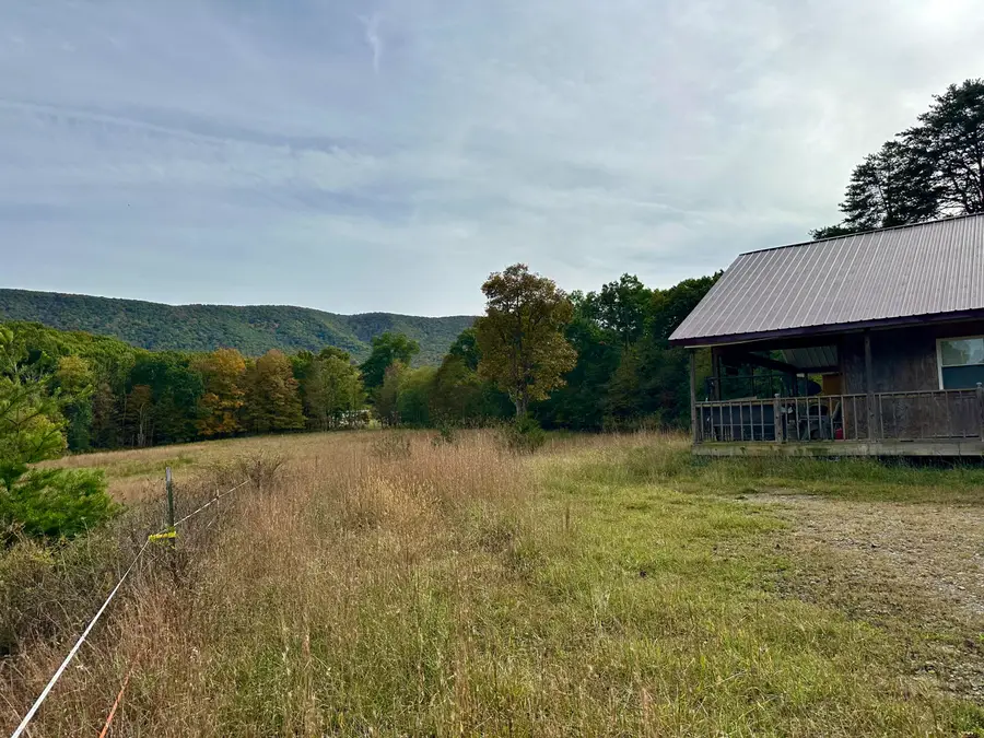 412 Smoke Hollow Rd, Lindside, WV 24951 - #3