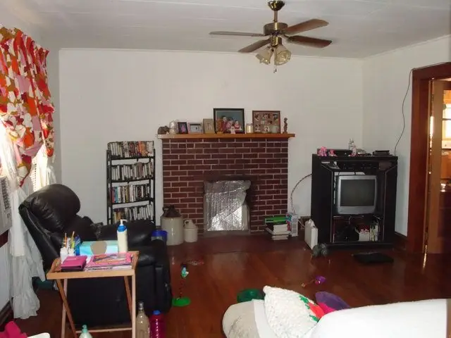 10833 W Midland Trl, Crawley, WV 24931 - #3