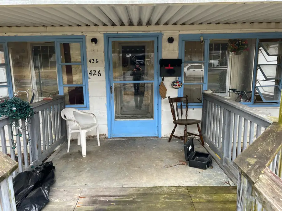 426 Anderson St, Lewisburg, WV 24901 - #3