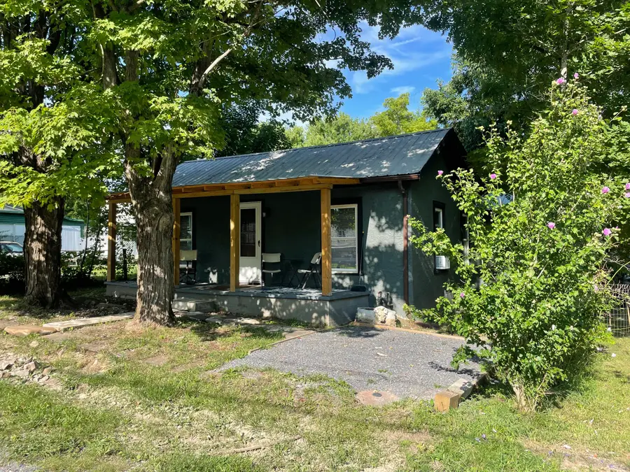 179 Second Street, Caldwell, WV 24925 - #2