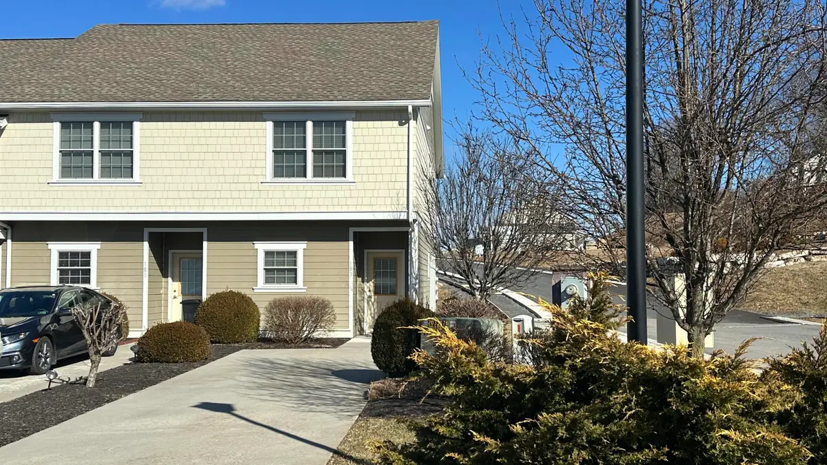 183 Blackbird Village Cir, Lewisburg, WV 24901 - #1