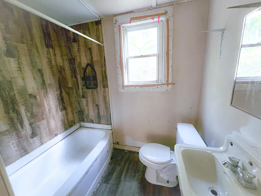 1100 Temple, Hinton, WV 25951 - #3