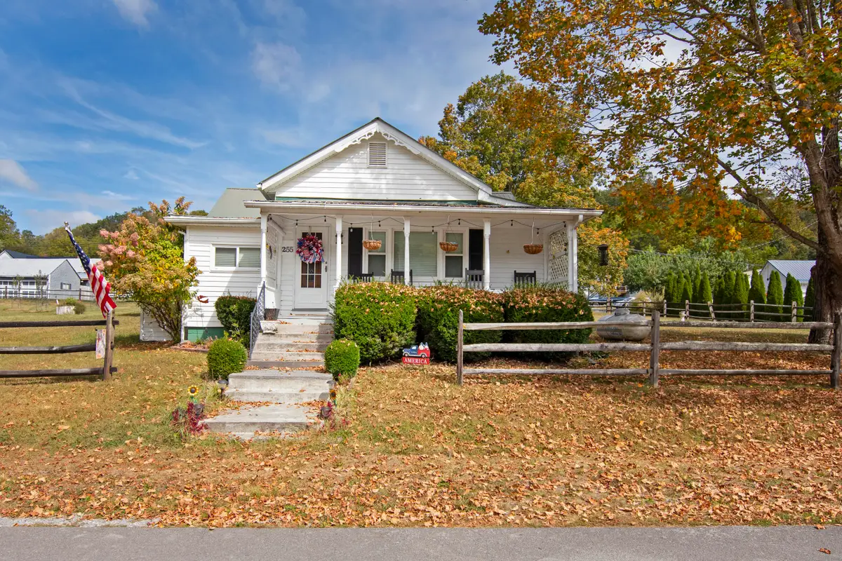 255 Axtell Ave, Renick, WV 24966 - #1