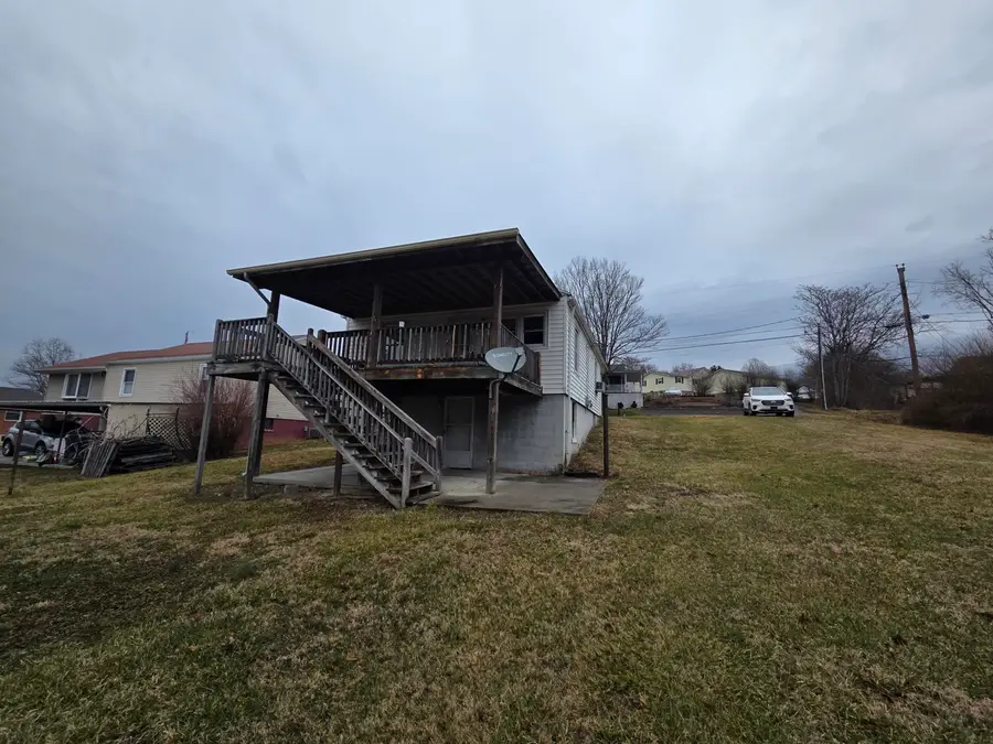 153 Stanley Hill Rd, Peterstown, WV 24963 - #2