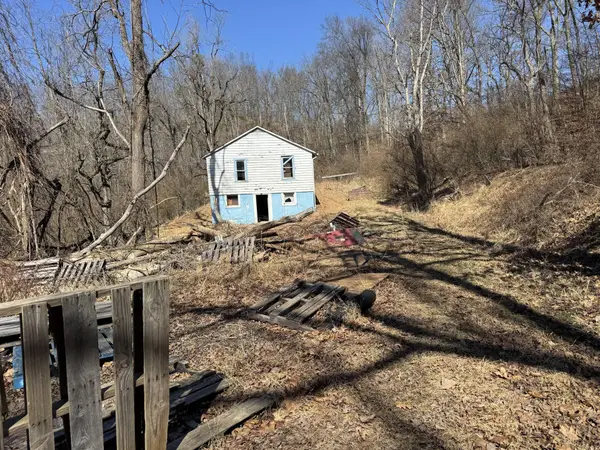 105 Unknown, Huntington, WV 25701