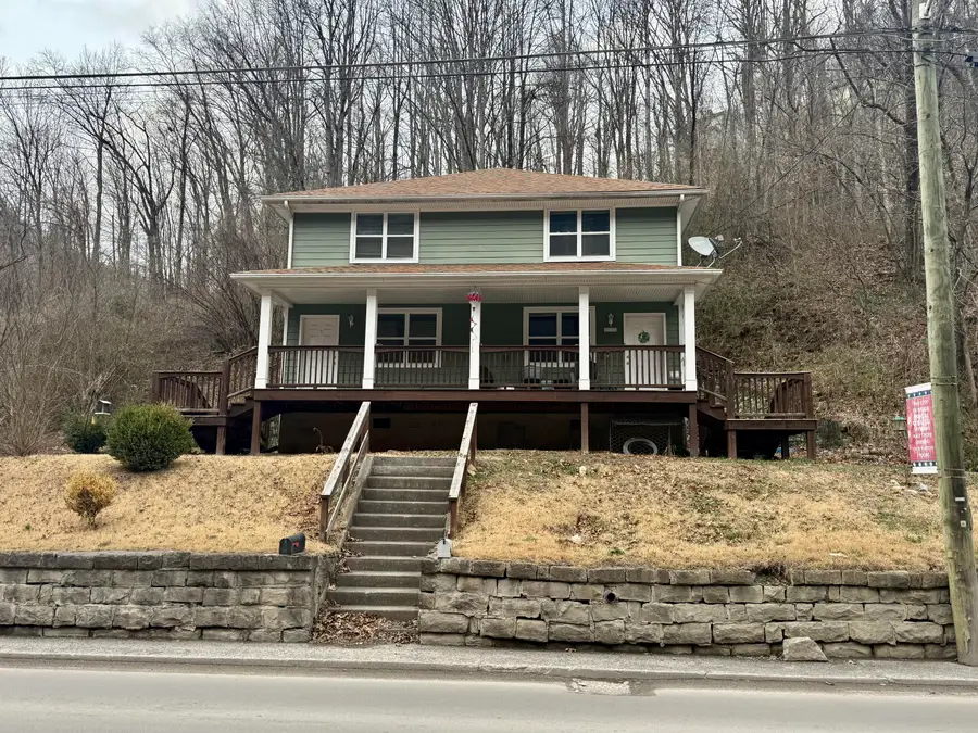 346 Mcdowell St, Welch, WV 24801 - #2