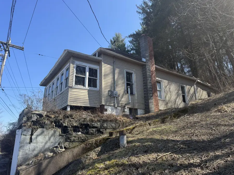 269 Buena Vista Ave, Clarksburg, WV 26301 - #2