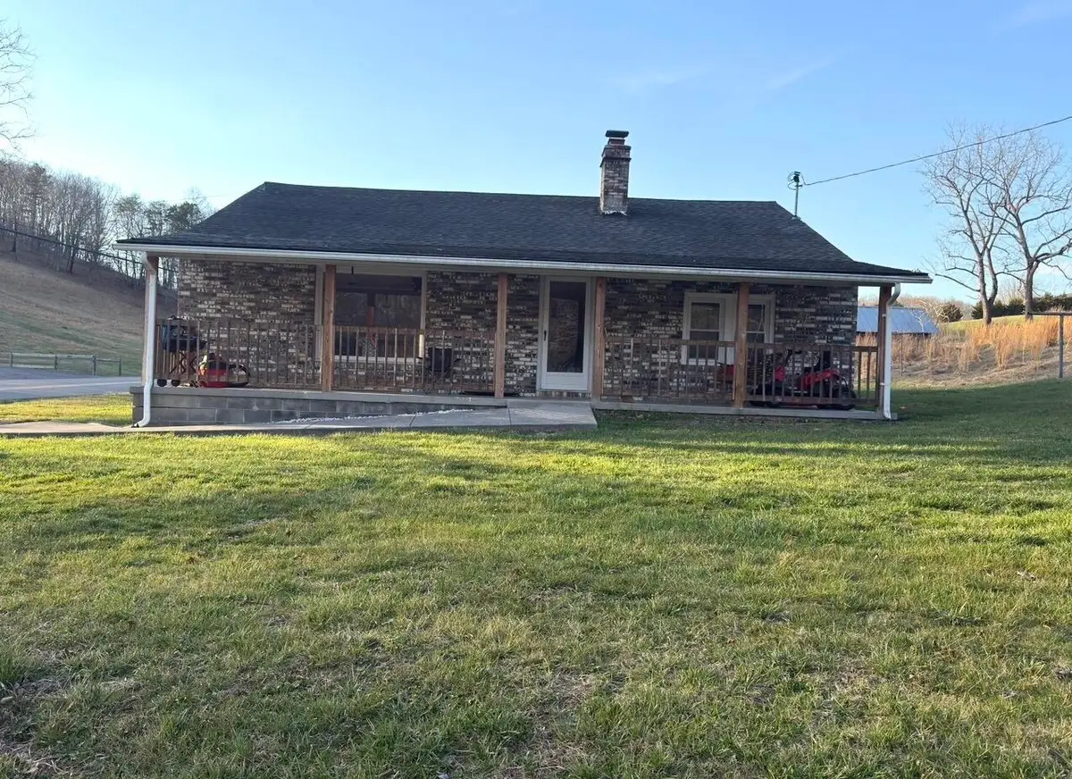 1348 Bozoo Rd, Peterstown, WV 24963 - #1