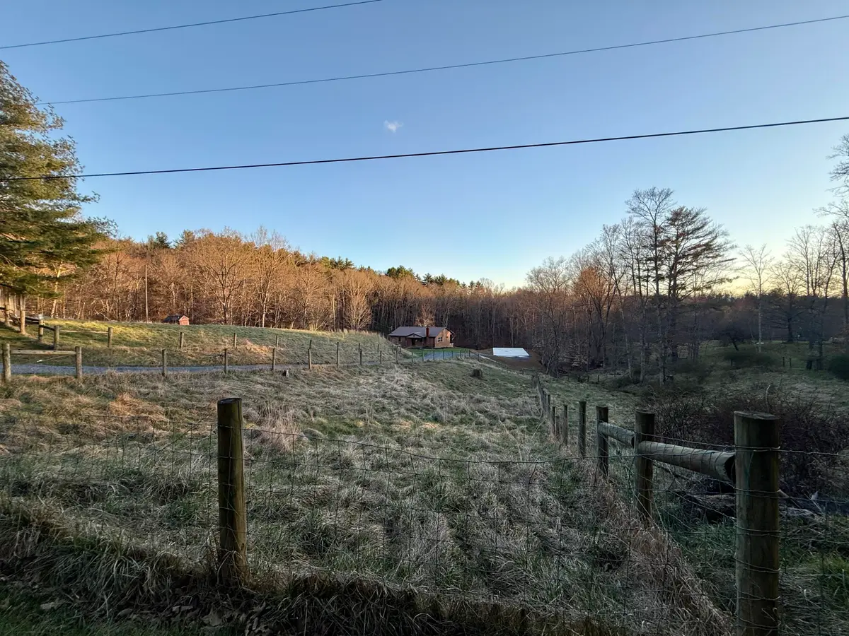 344 Squirrel Ridge Rd, Caldwell, WV 24925 - #1