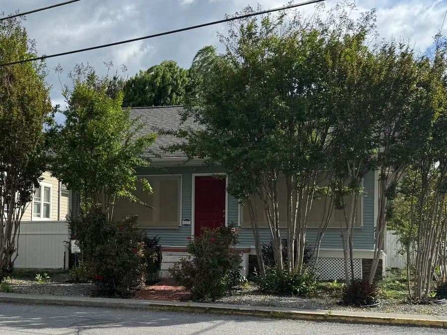 218 Greenbrier Avenue, White Sulphur Springs, WV 24986 - #3