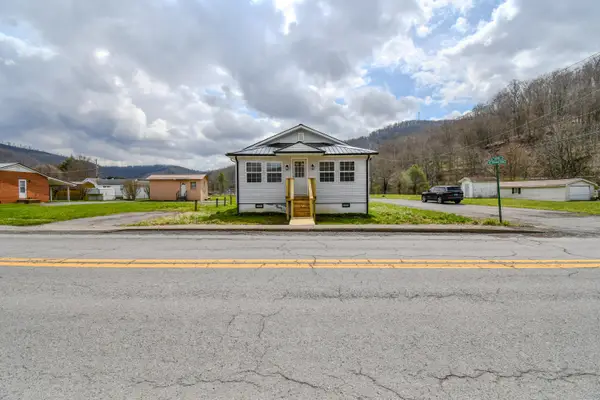 196 Greenbrier Ave, Rainelle, WV 25962