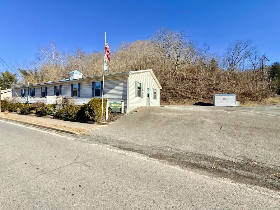 228 S Monroe St, Alderson, WV 24910 - Image #2