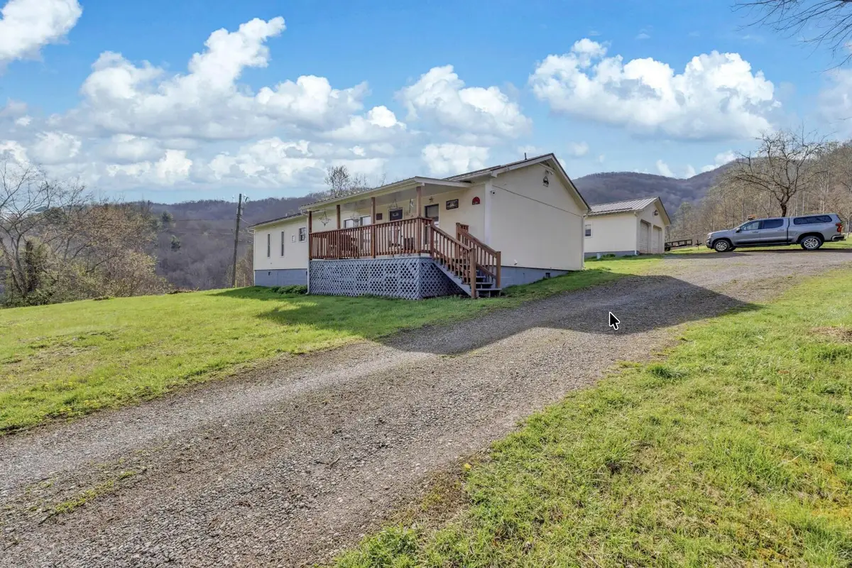 90 Brier Ridge, Hinton, WV 25951 - #1