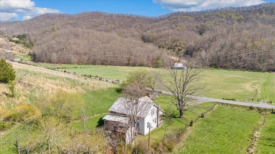 1054 Willow Bend Rd, Lindside, WV 24951 - #3