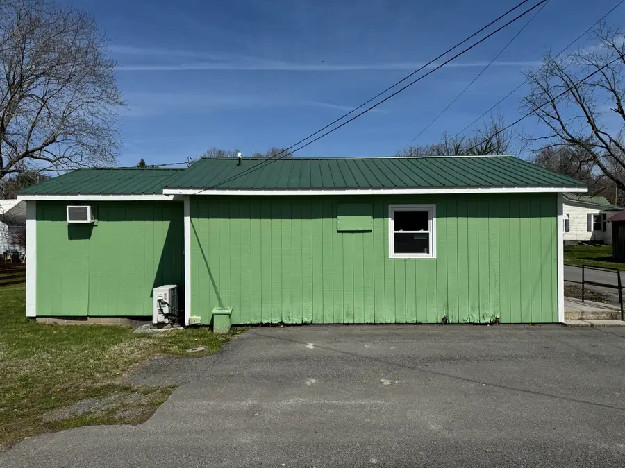 141 Clay St, Alderson, WV 24910 - #3