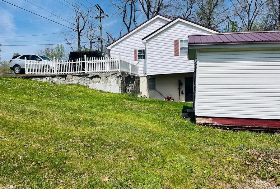 220 Ridgecrest Ave, Beckley, WV 25801 - #3