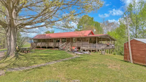 55 Brier Ridge, Hinton, WV 25951