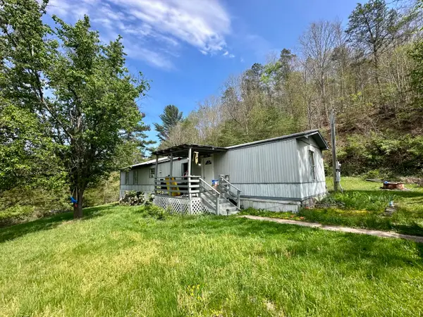 920 Coulters Chapel Rd, Lindside, WV 24951