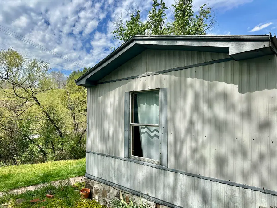 920 Coulters Chapel Rd, Lindside, WV 24951 - #3