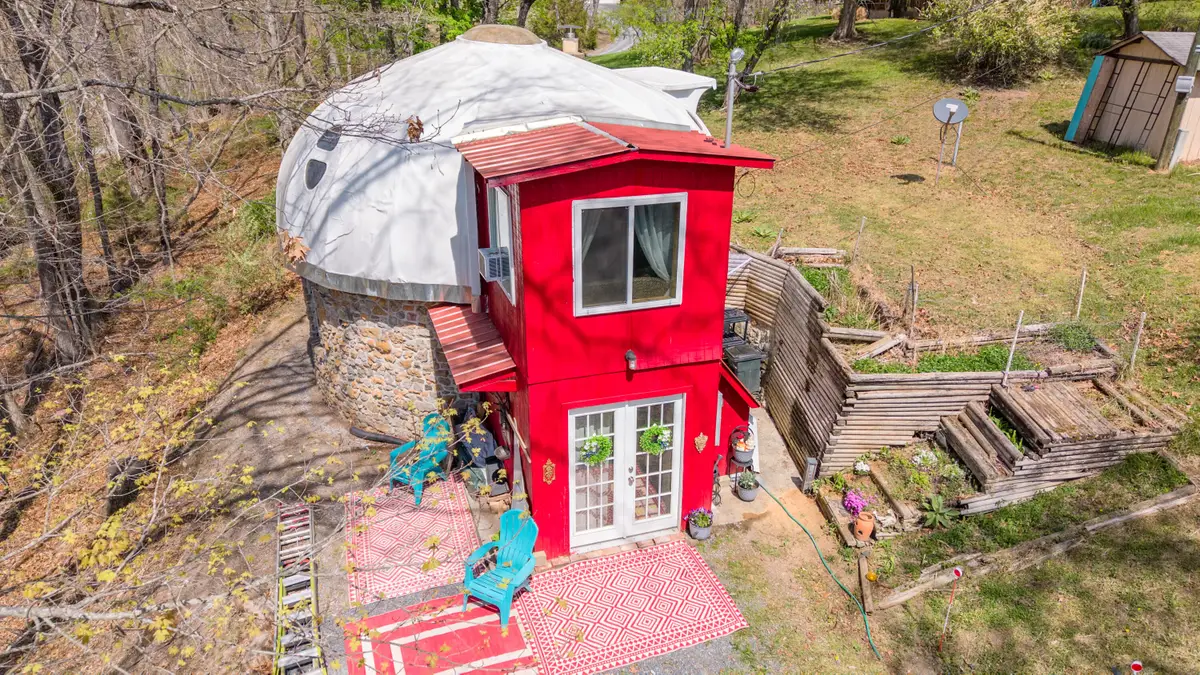 353 Rush Ave, Ronceverte, WV 24970 - #1