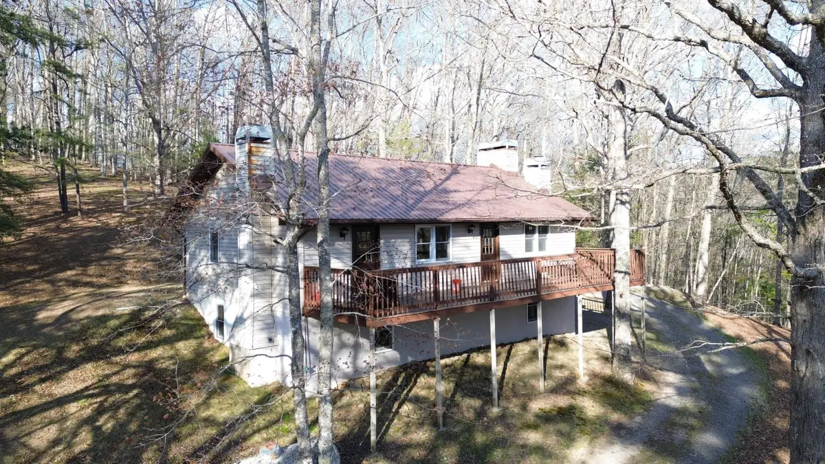 219 Seneca Crest Dr, Buckeye, WV 24924 - #1