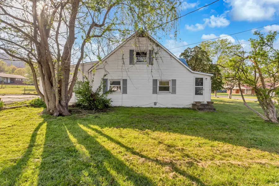 173 Orchard Dr, Rainelle, WV 25962 - #3