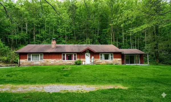 407 Old Route 39 Rd, Marlinton, WV 24954