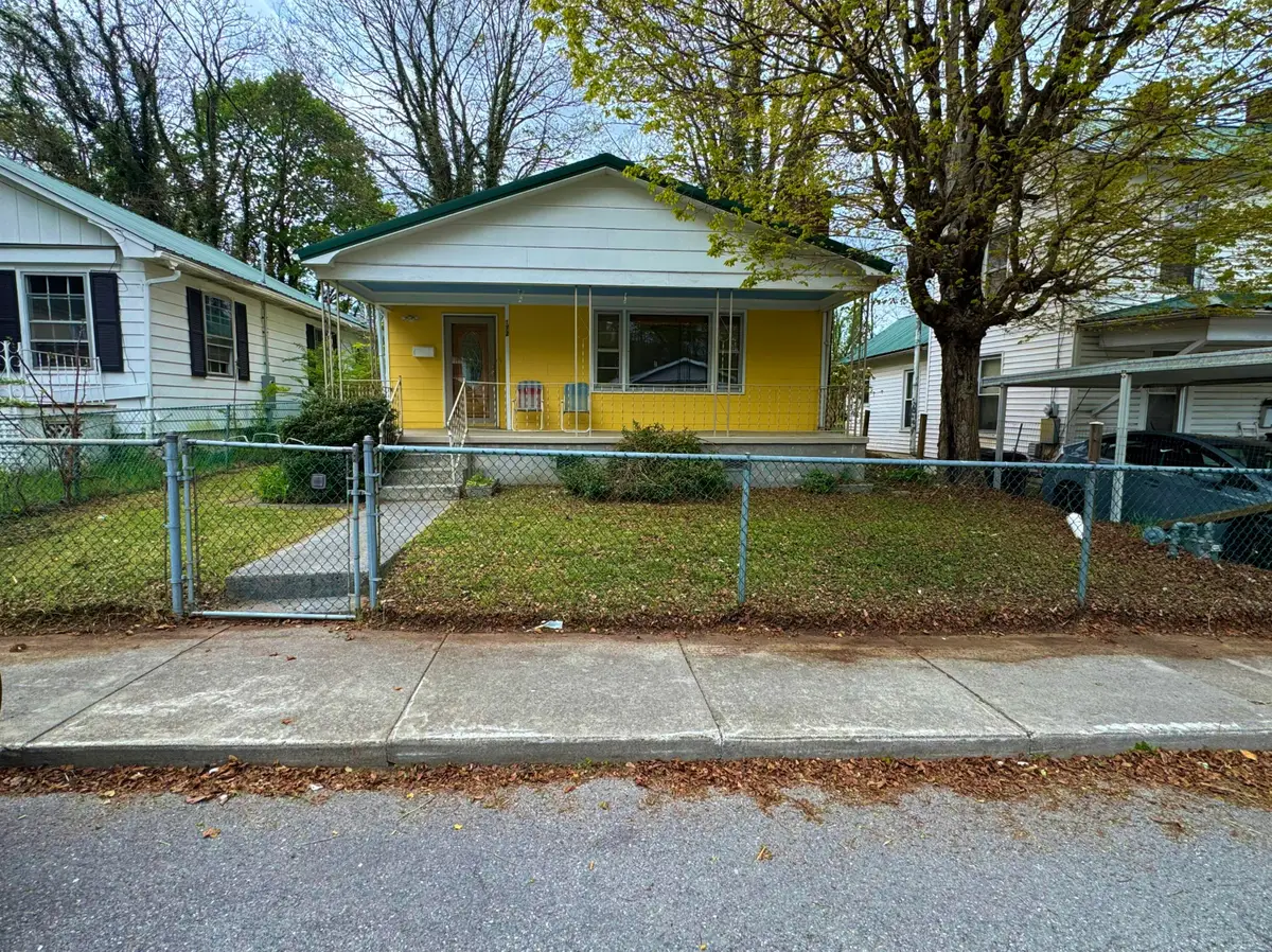 172 Church St, White Sulphur Springs, WV 24986 - #1