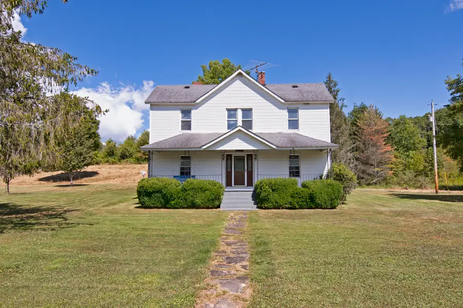 2561 Morris Branch Rd, Meadow Bridge, WV 25976 - #2