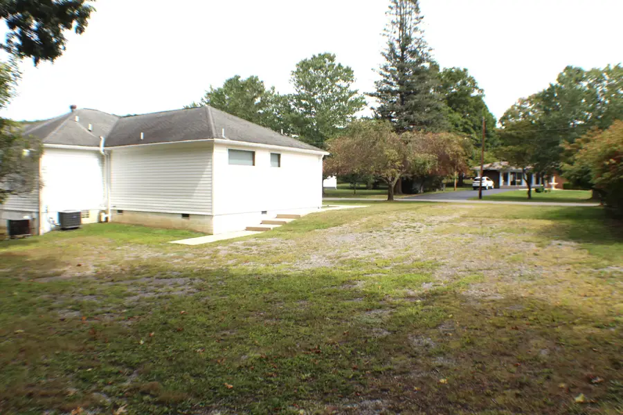 818 13th Ave, Marlinton, WV 24954 - #3