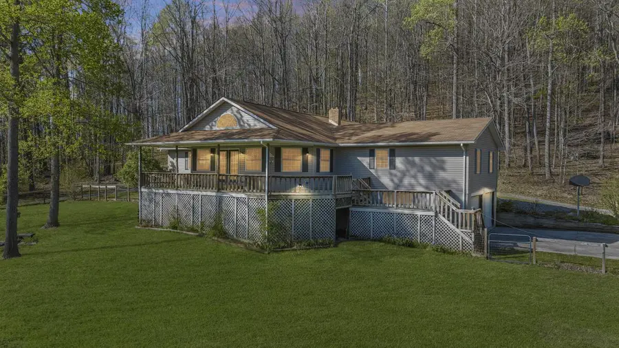 3655 Knobs Rd, Union, WV 24983 - #2