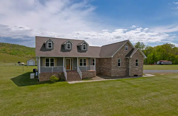 5882 Lockbridge Rd, Meadow Bridge, WV 25976