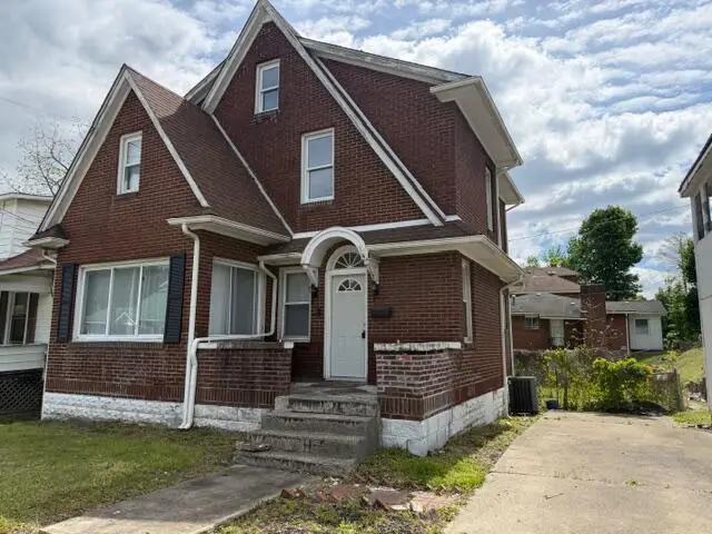 107 E C St, Beckley, WV 25801 - #1