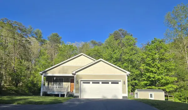 4455 Harts Run Rd, Caldwell, WV 24925