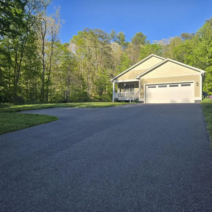 4455 Harts Run Rd, Caldwell, WV 24925 - #2