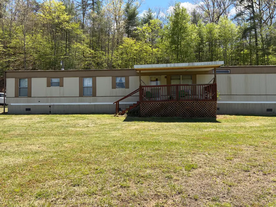 10714 Pocahontas Trl, White Sulphur Springs, WV 24986 - #2