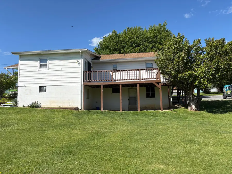470 Baker St, Lewisburg, WV 24901 - #2
