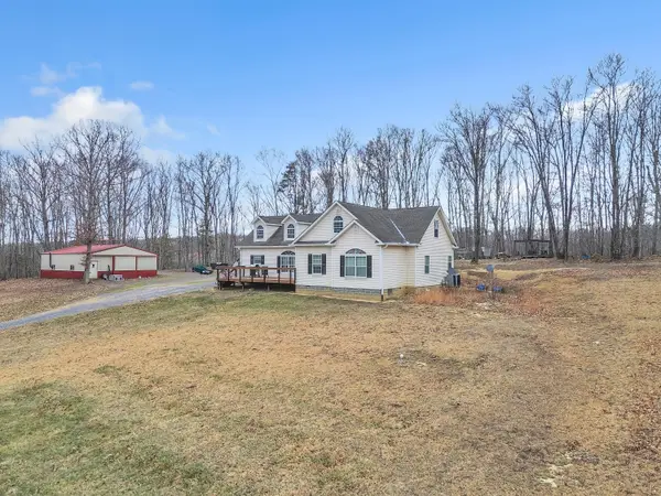 423 Briar Ridge Rd, Lindside, WV 24951