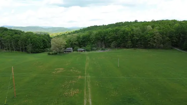 3661 Gordon Dilley Rd, Marlinton, WV 24954