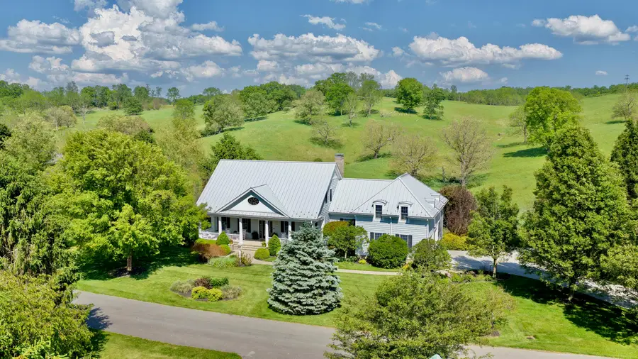 322 James River Rd, Lewisburg, WV 24901 - #2