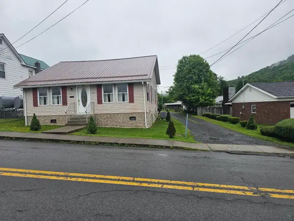 430 Greenbrier Ave, Rainelle, WV 25962