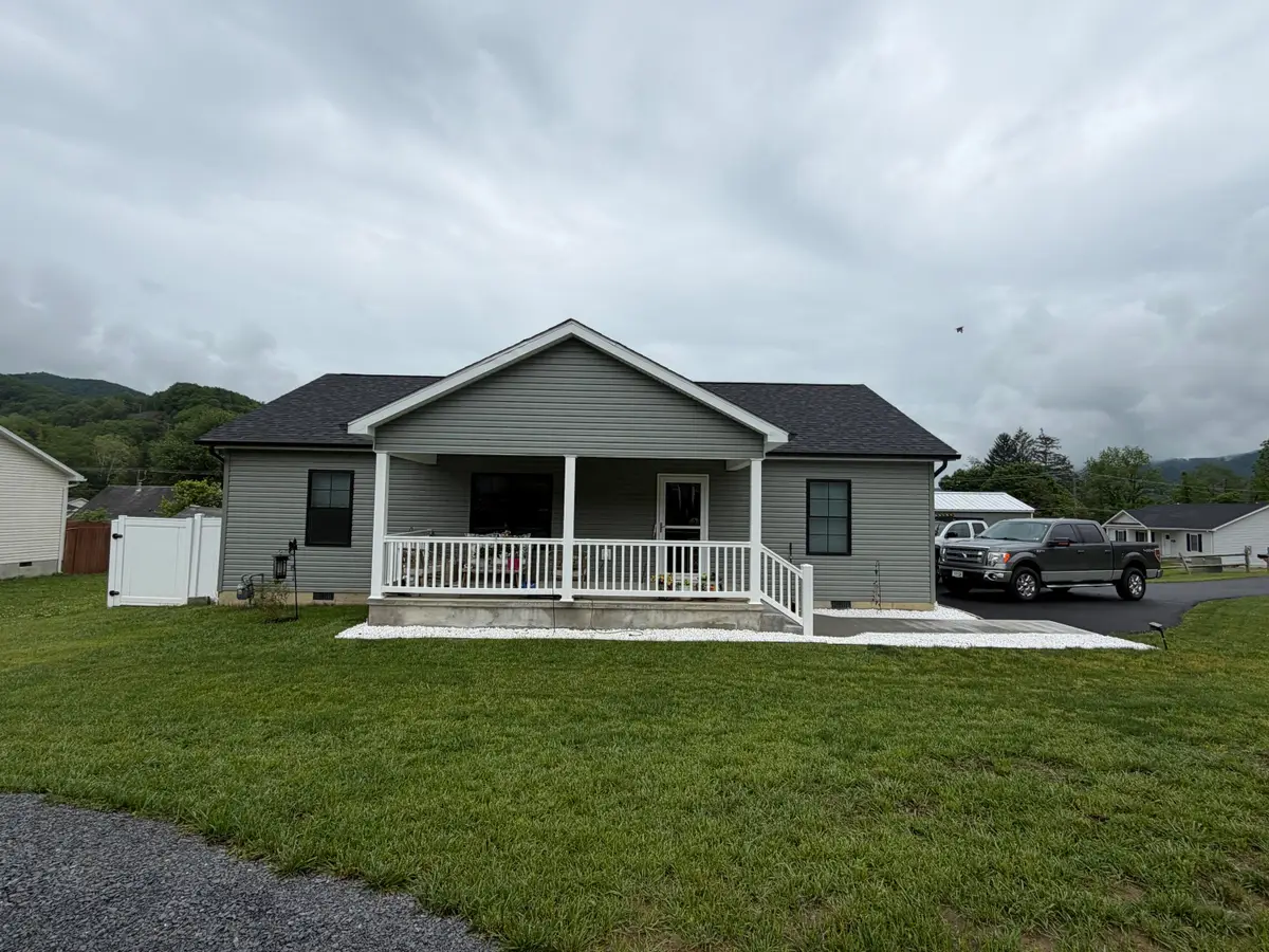 164 Lillians Way, White Sulphur Springs, WV 24986 - #1