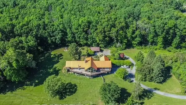 212 Dellhaven Rd, Frankford, WV 24938