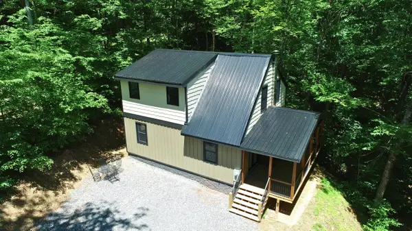 270 Roberts Ridge Road, Slatyfork, WV 26291