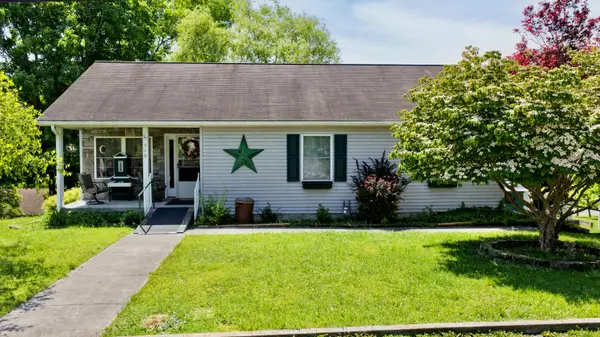 965 Greenbrier Ave, Ronceverte, WV 24970